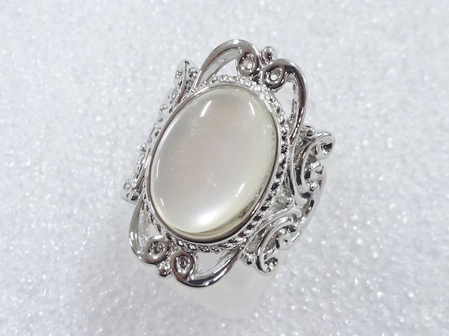 JAPANESE KIMONO / ANTIQUE COLORED STONE RING (SIZE 9)